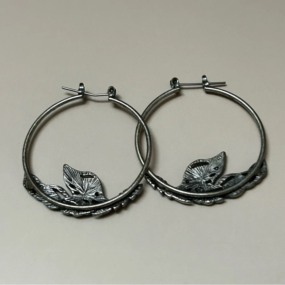 Vintage Silver Tone Peacock Feather Hoop Earrings